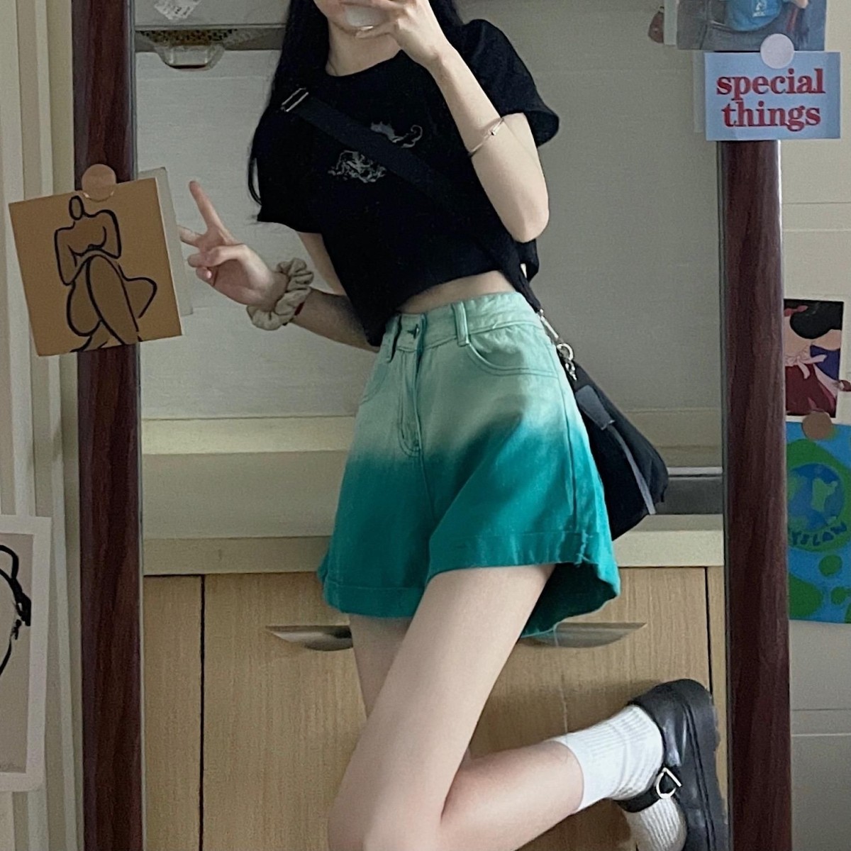 渐变色牛仔短裤女夏季薄款高腰显瘦直筒阔腿裤宽松a字热裤裤子潮