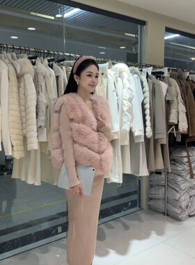 十三行2026秋冬气质女神弹力修身显瘦针织打底裙仿真皮草马甲外套