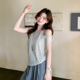 苏珊SUSAN 温柔风慵懒通勤休闲夏季露斜肩短袖假两件针织衫5272S