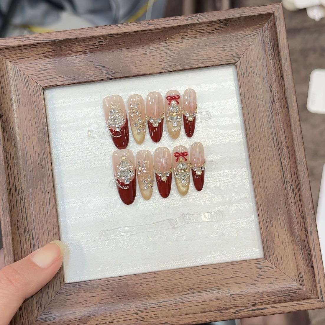 圣诞树高级感红色复古显白穿戴甲