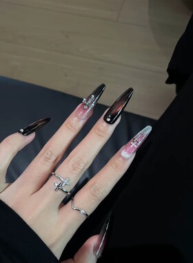 黑红渐变辣妹Y2K长款穿戴美甲