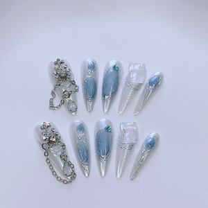 高级感美甲穿戴甲海洋蓝猫眼水晶框鎏金带钻流苏链条水滴钻假指甲