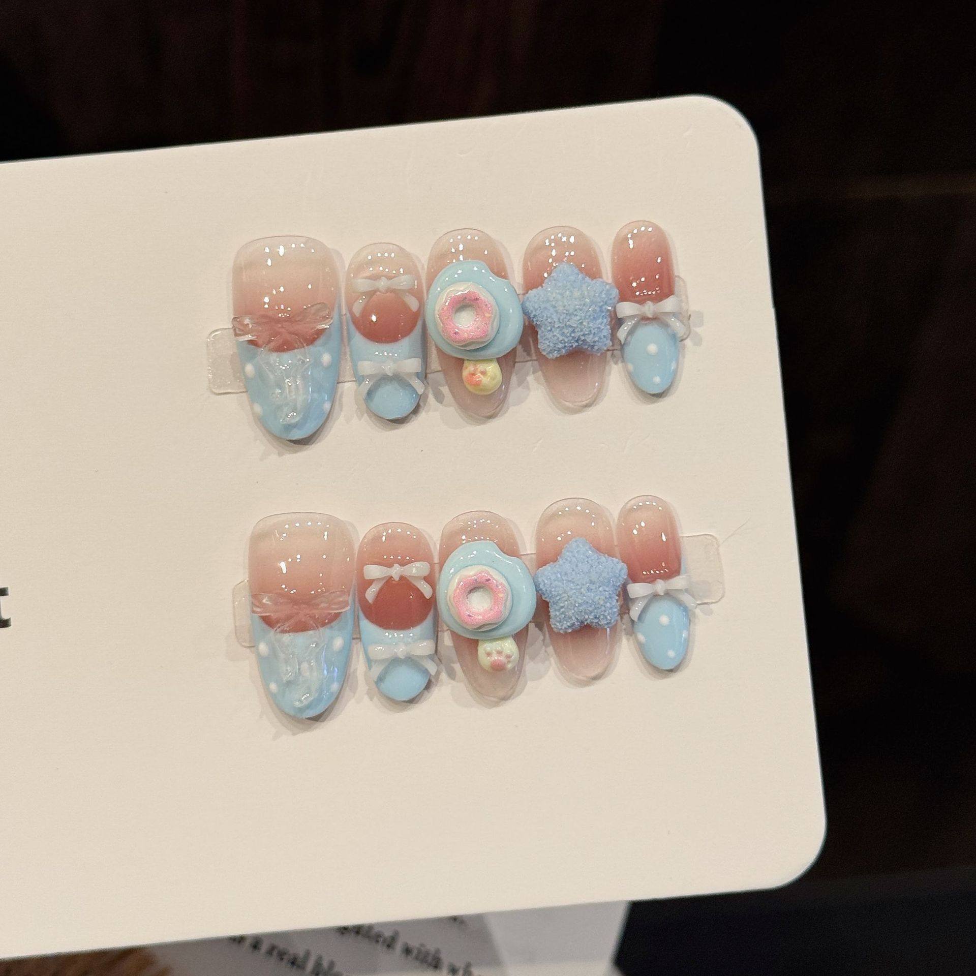 蓝甜星结渐变甜甜圈穿戴甲甜酷少女氛围感显白高级感甜妹ins美甲,彩妆/香水/美妆工具,穿戴甲/甲片,淘宝优惠券,粉丝福利购,淘宝优惠卷