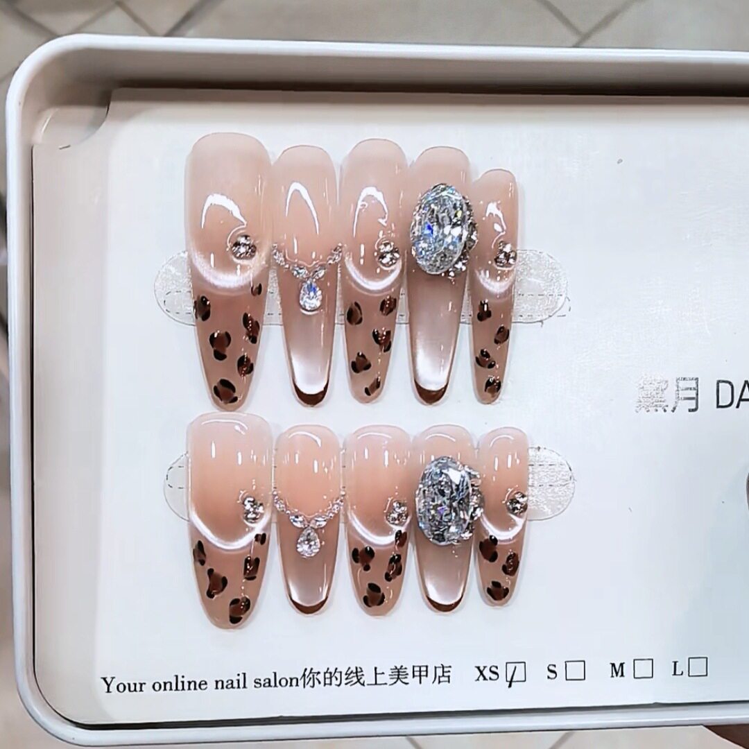 复古辣妹豹纹手工穿戴甲