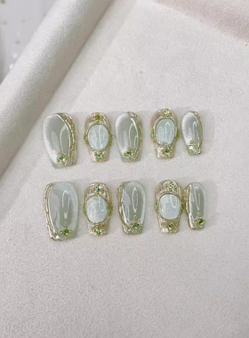 新中式绿色碎钻魔镜爆闪猫眼不规则浮雕线条清冷气质穿戴甲美甲