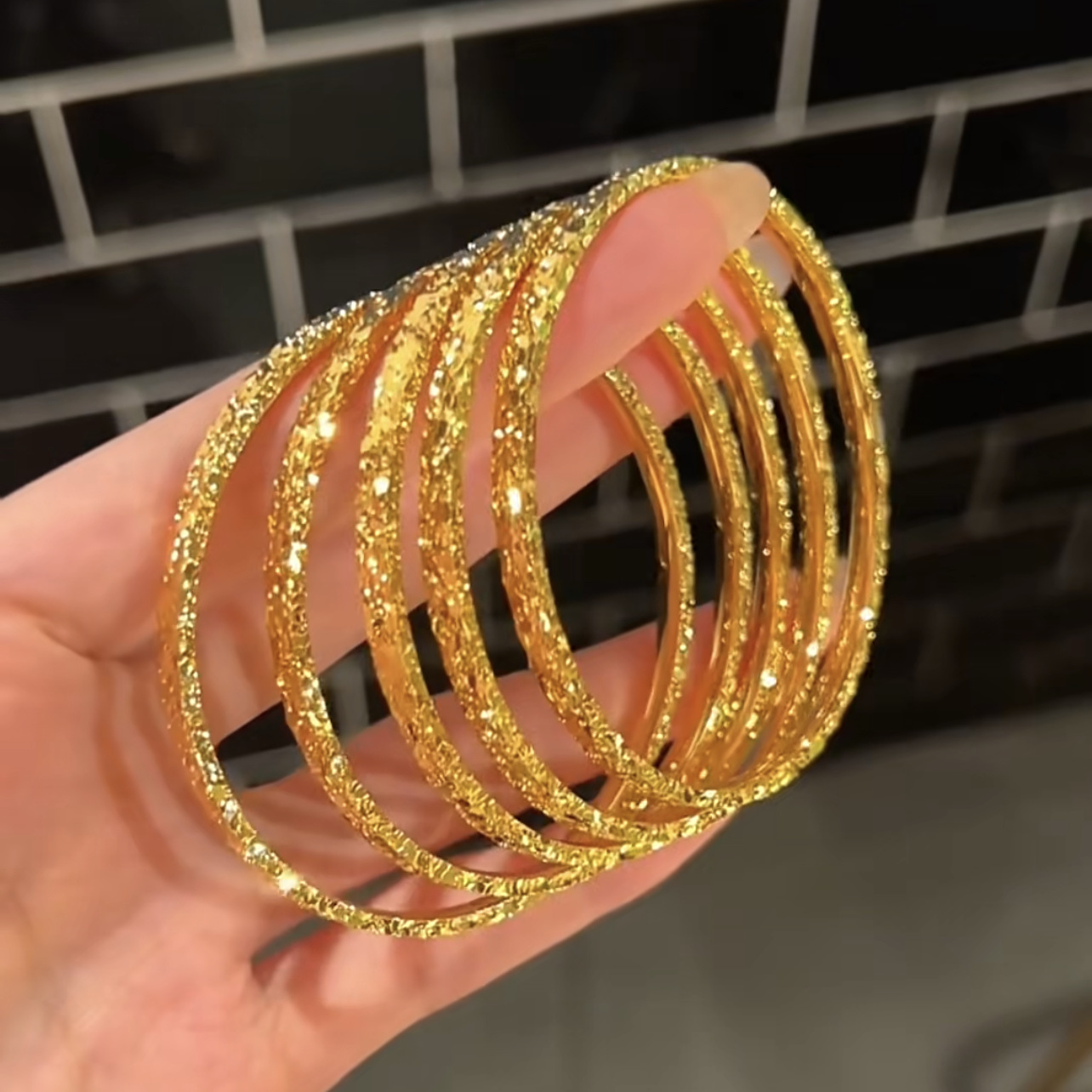 满天星碎冰冰窄版手镯女款实心闭口铜镀K金高级时尚简约叠戴饰品