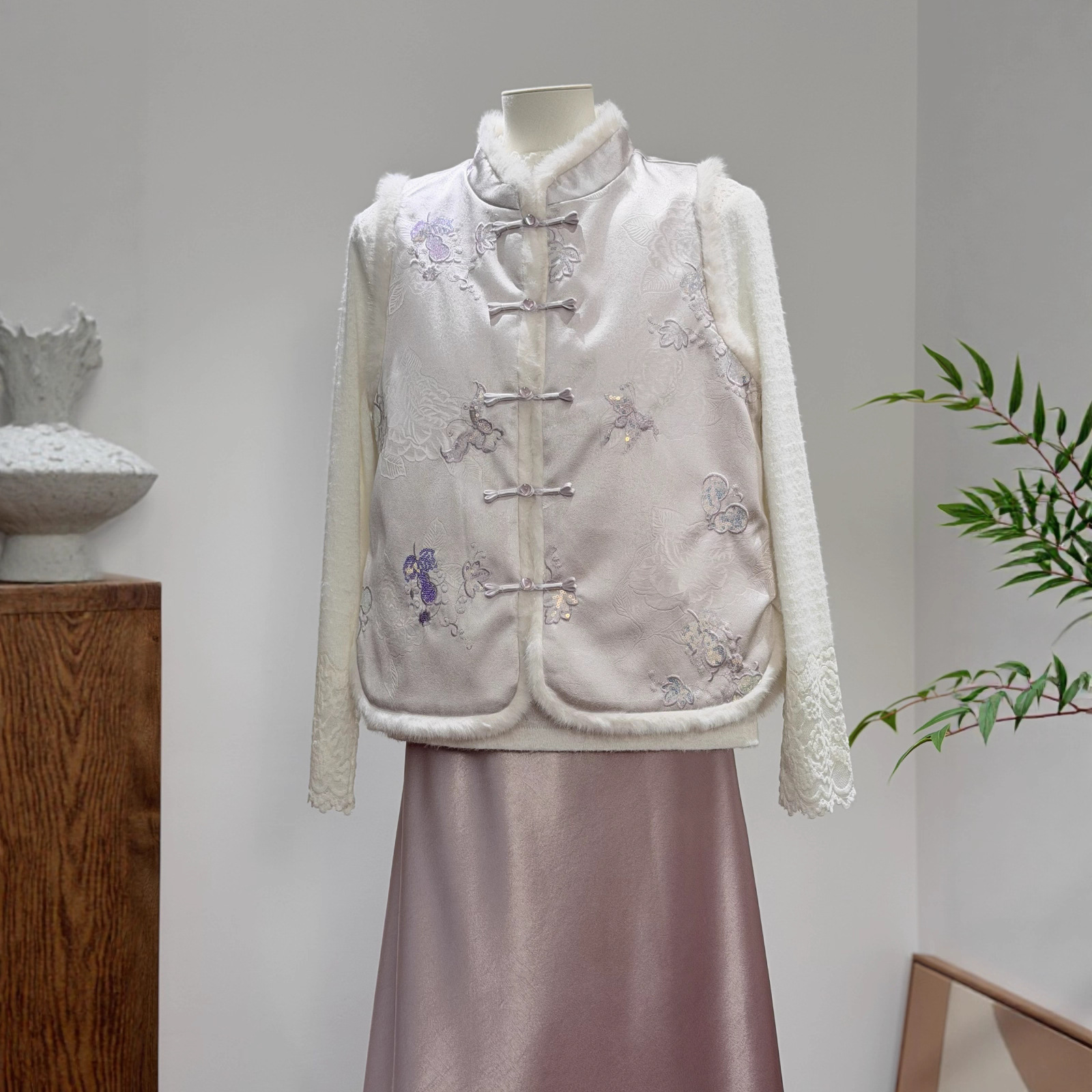 微笑向暖 秋冬夹棉立领马甲精致刺绣马甲 百搭盘扣宽松外套上衣