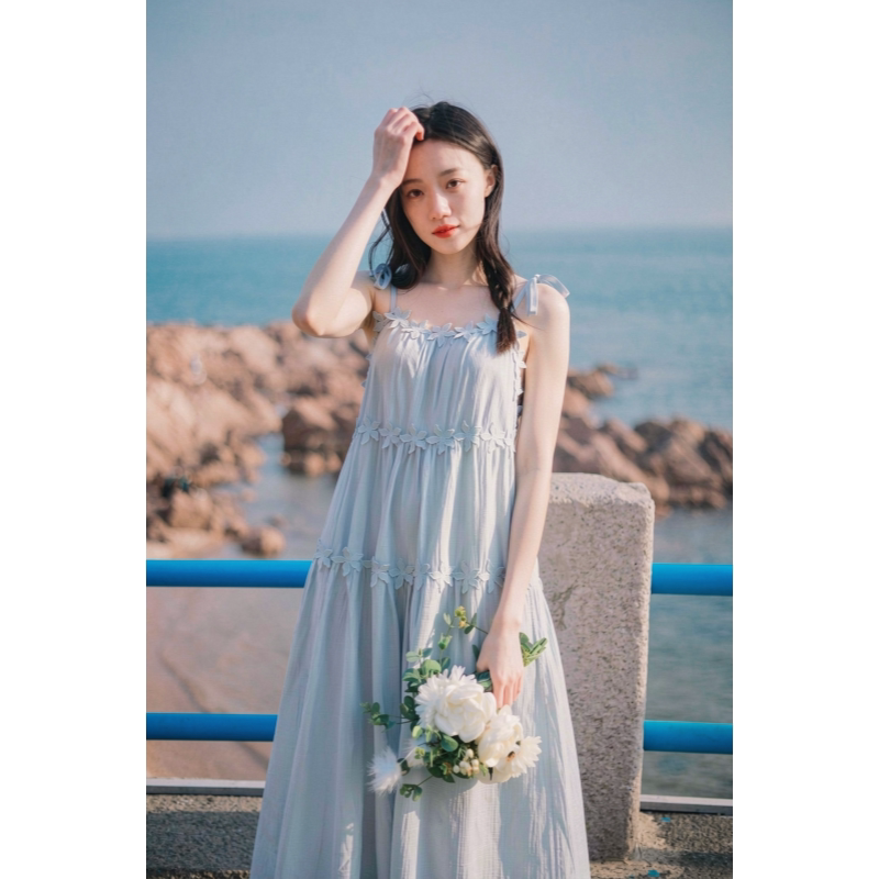 微笑向暖 2026夏季甜美花边连衣裙 高级感绝美仙气显瘦吊带长裙子