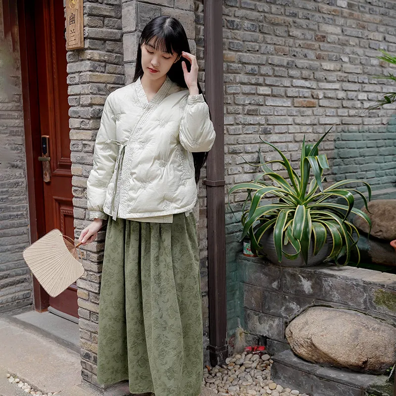 常规羽绒服微笑向暖复古交领