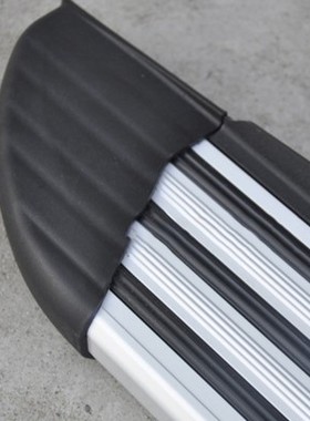 使用于奇瑞瑞虎3瑞虎5瑞虎7脚踏板包角侧踏板堵头原厂黑色塑料盖