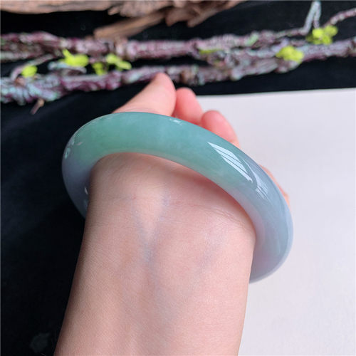 6月新品 鸿玉翡翠61圈口冰糯种春带彩圆条玉手镯女款正品14F70619