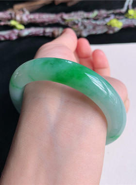 7月新品 鸿玉翡翠54圈口冰糯种飘阳绿正圈玉手镯女款正品9H70702