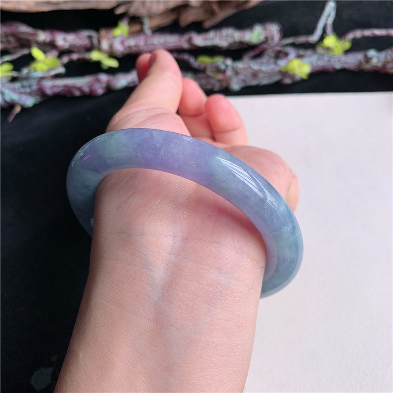 7月新品 鸿玉翡翠58圈口冰糯种紫罗兰春彩圆条玉手镯女款4H30718