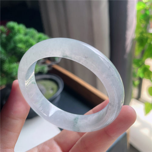 10月新品 鸿玉翡翠52圈口冰种乌鸡飘绿正圈玉手镯女款正品2A71001