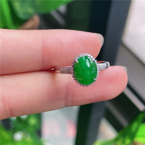 9月新品 鸿玉翡翠18k金镶嵌冰糯种满色满绿蛋面精美戒指 A940908