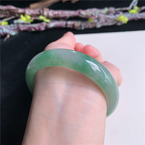 5月新品 鸿玉翡翠56圈口冰种飘阳绿正圈玉手镯女款正品24JJ0513