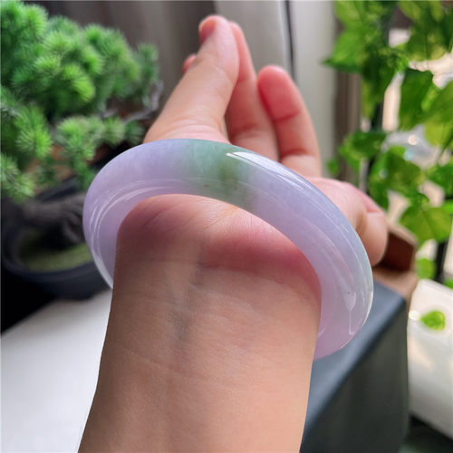 9月新品 鸿玉翡翠55圈口冰糯种紫罗兰飘绿圆条玉手镯女款19F70918