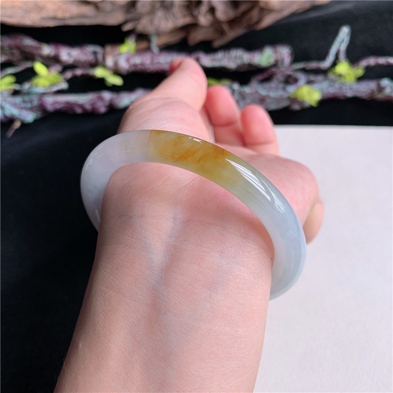 7月新品 鸿玉翡翠54圈口冰糯种飘黄翡圆条玉手镯女款正品40F70702