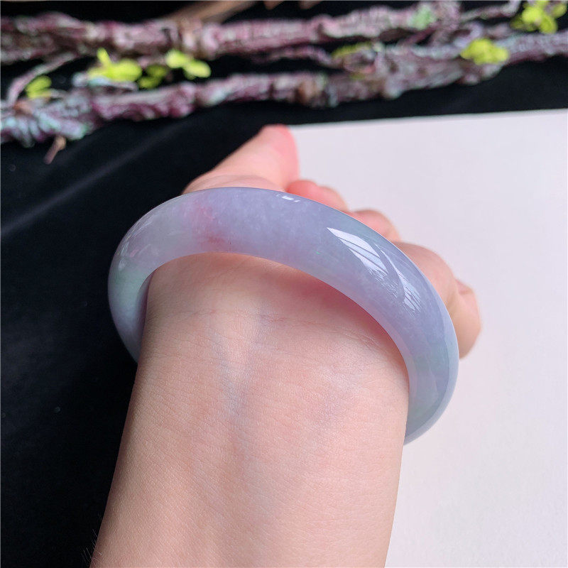 6月新品 鸿玉翡翠56圈口冰糯种飘阳绿飘黄翡正圈玉手镯女12D70530