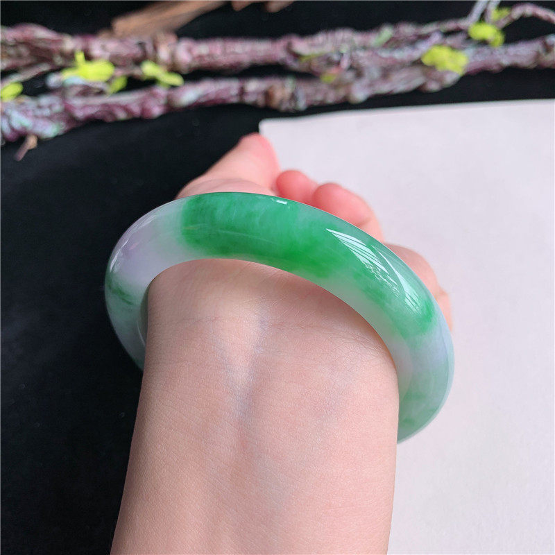 5月新品 鸿玉翡翠57圈口冰种带紫飘阳绿正圈玉手镯女款1B60520