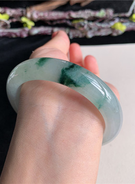 7月新品 鸿玉翡翠58圈口冰糯种飘绿花正圈玉手镯女款正品7F70701