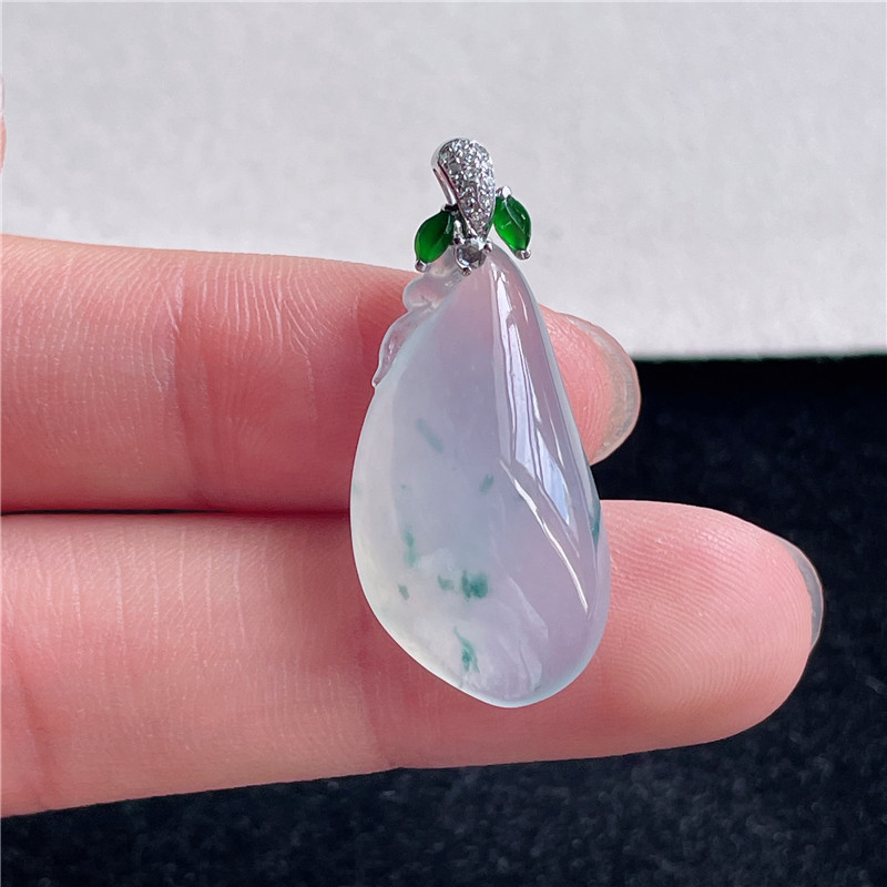 9月新品 鸿玉翡翠18k金镶嵌冰种飘绿花福瓜精美吊坠 正品P20903