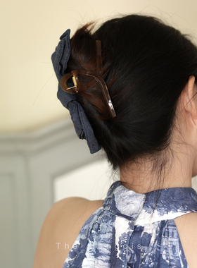 Manggis Urania慵懒超大号单面牛仔布蝴蝶结鲨鱼夹后脑勺抓夹度假