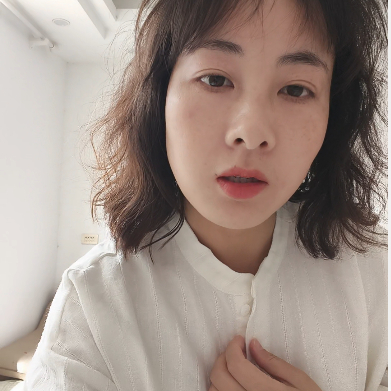 2025早春新品100%亚麻条纹镂空提花文艺休闲白月光初恋白色连衣裙