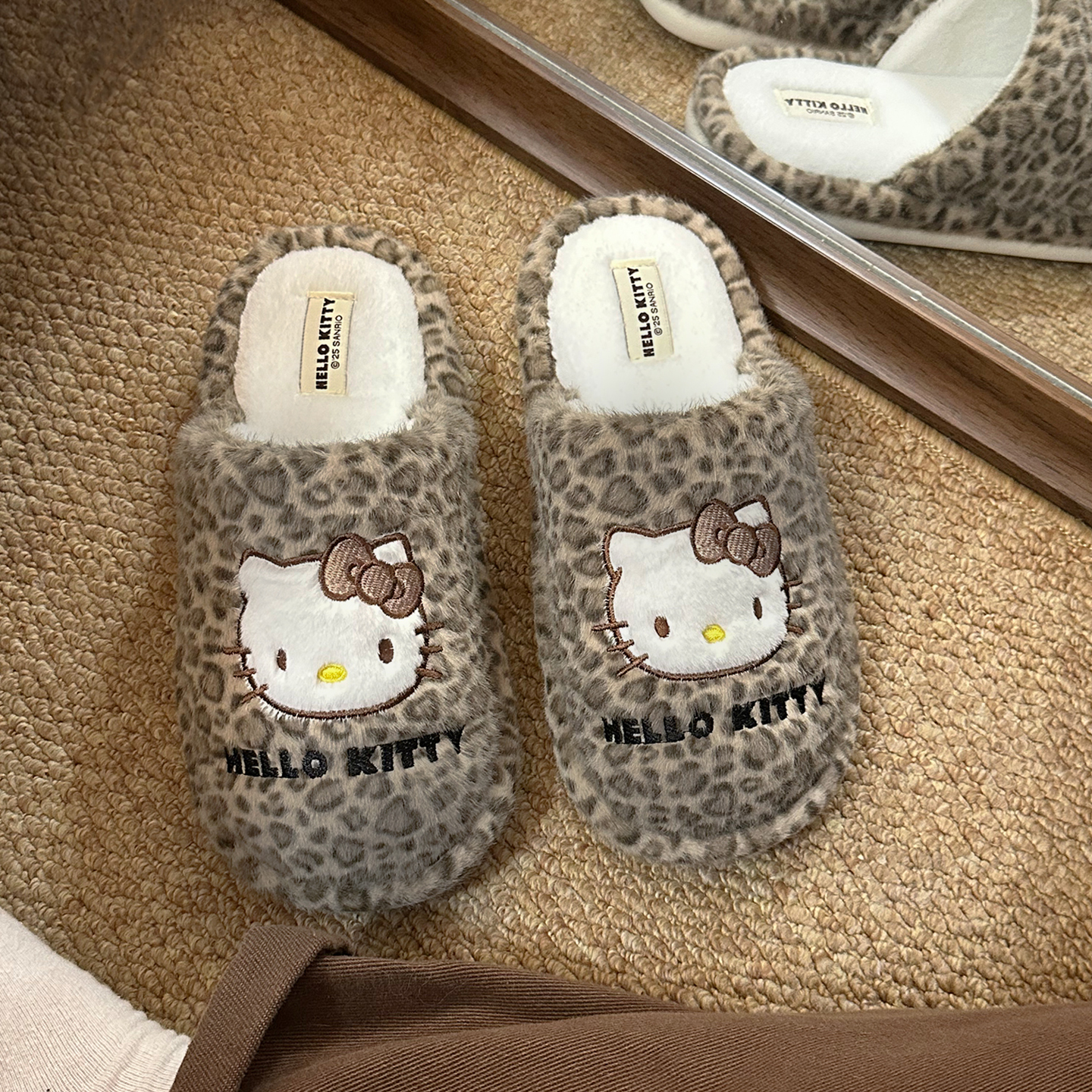可爱居家豹纹哈喽kt保暖棉拖鞋