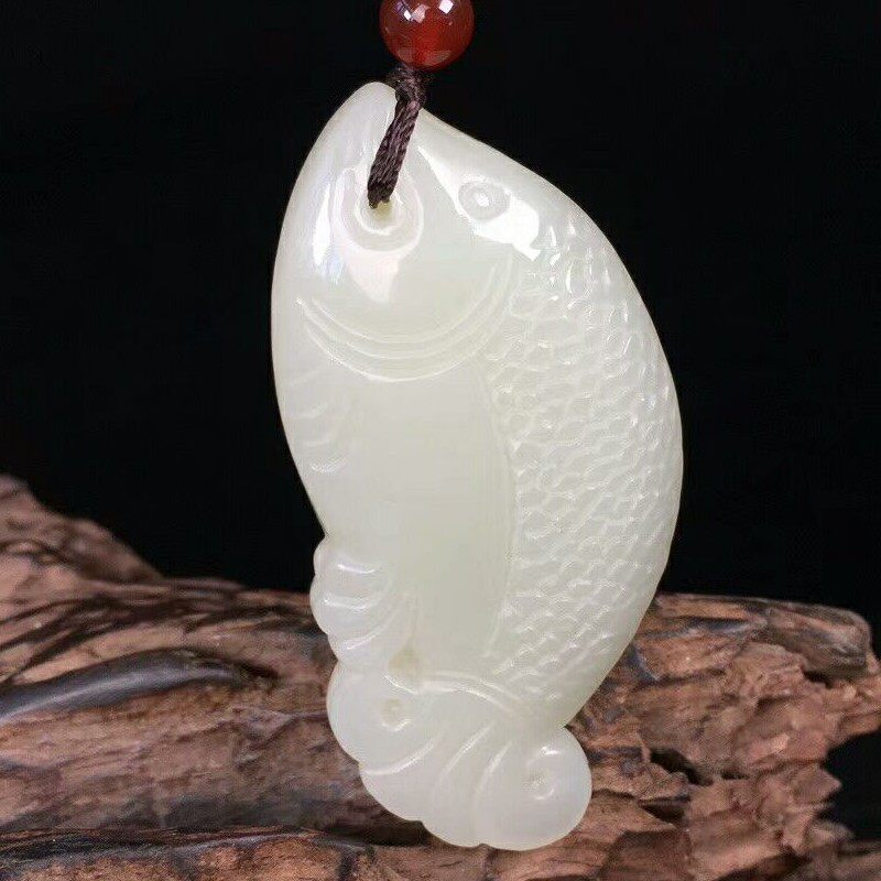 天然金鱼年年有余新疆和田玉送证