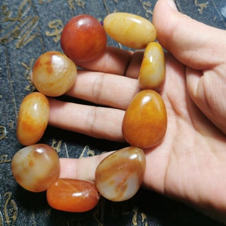 黄沁皮籽料原石手链手串