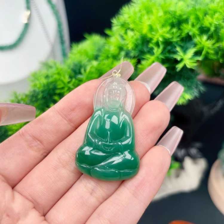 A货玉石非洲翠独龙玉观音吊坠