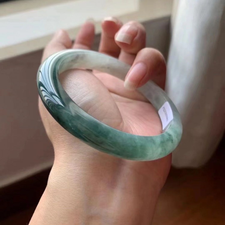 油青色飘花翡翠处理玉手镯