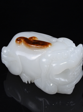 天然新疆和田玉貔貅手把件