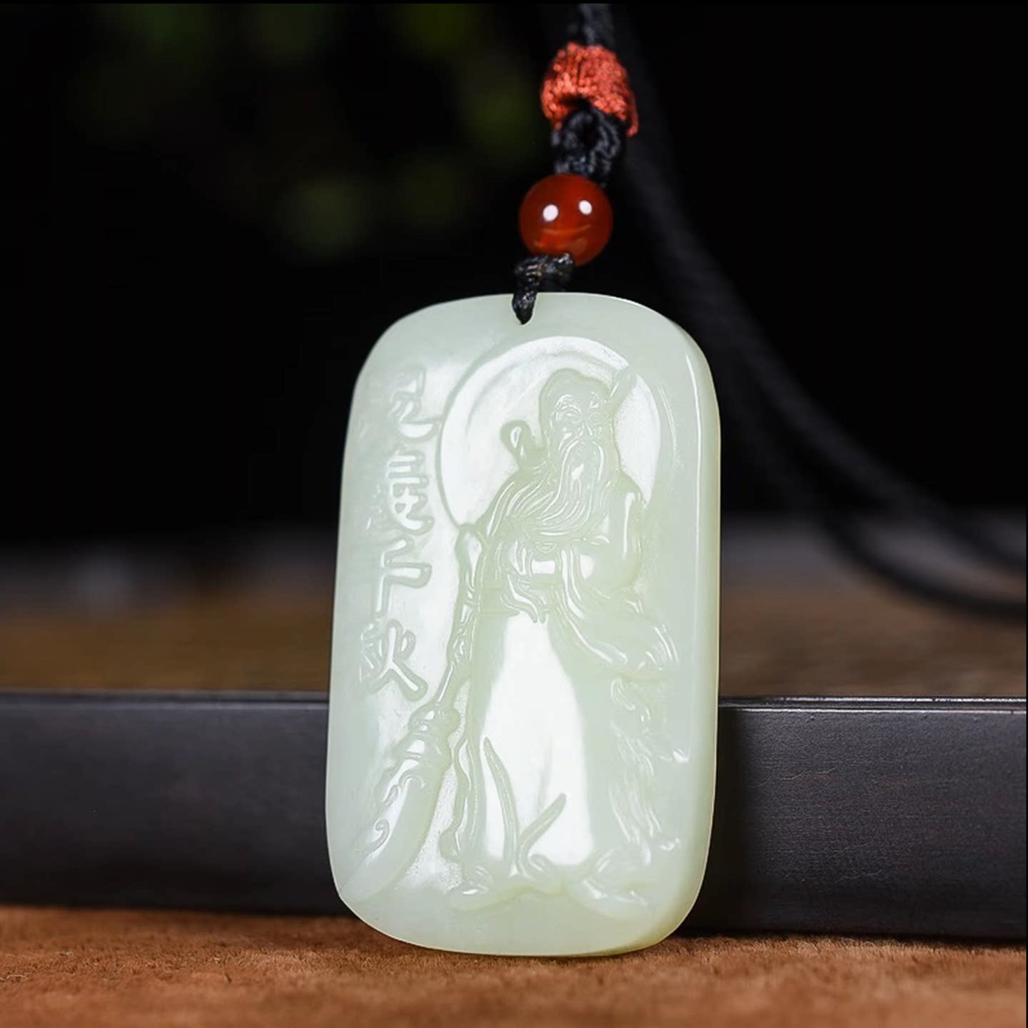天然新疆和田玉忠义关公吊坠正品白玉武财神挂件男款玉吊坠带证书