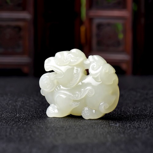 双面精雕招财貔貅项链新疆和田玉