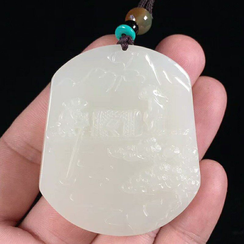 山水牌吊坠新疆和田玉