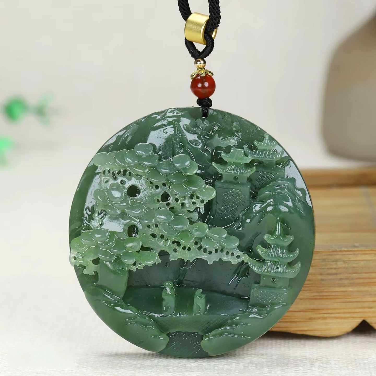 天然新疆和田玉山水牌吊坠菠菜绿碧玉富贵人家挂件男女款玉牌包邮