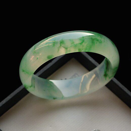 缅甸翡翠飘花满玉手镯冰种翡翠玉镯子女款冰飘花玉石玉手镯包邮