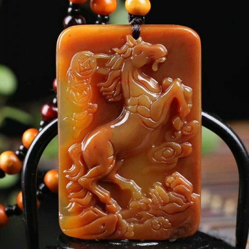 天然黄龙玉云南生肖飞马包邮