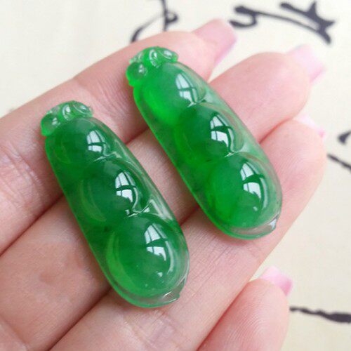 四季豆满绿色男女款缅甸天然翡翠