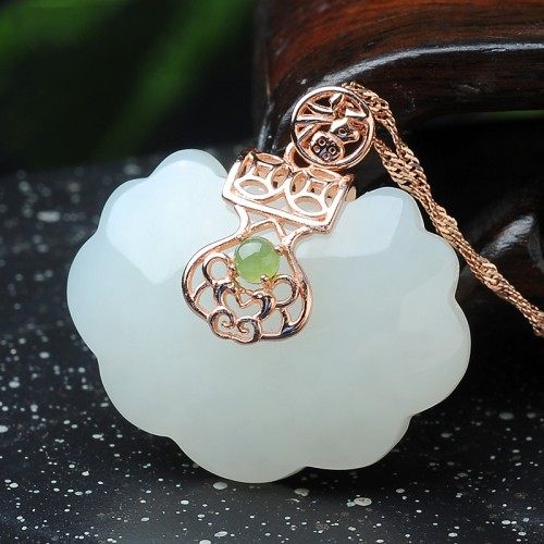 天然新疆和田玉长命锁吊坠银镶嵌白玉籽料吉祥如意锁挂件女款证书