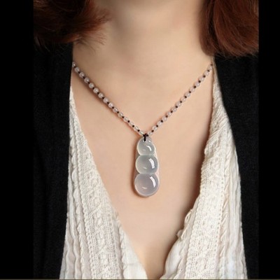 四季豆a货冰种玉坠缅甸天然翡翠