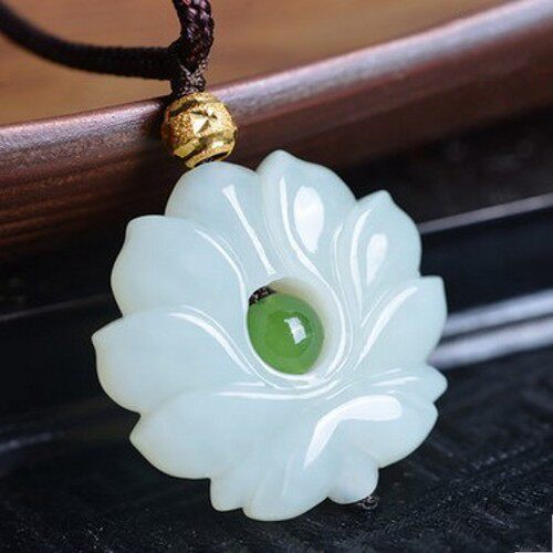 正品新疆和田玉白玉莲花吊坠