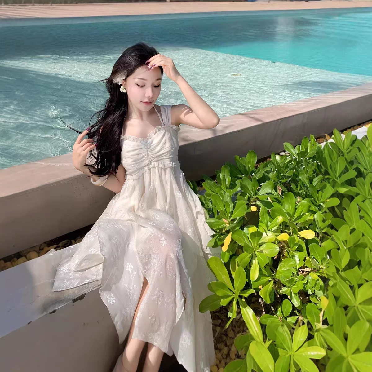 2026跨境白色刺绣抹胸吊带裙春夏季新款气质仙海边度假连衣裙荷叶