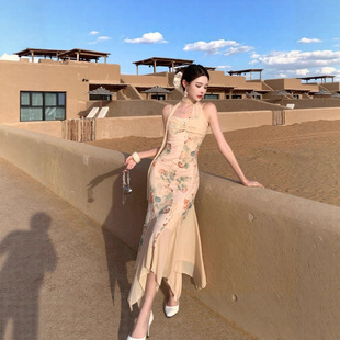 2025跨境新品 玉蝴蝶小众设计感弹力印花chocker飘带吊带连衣裙