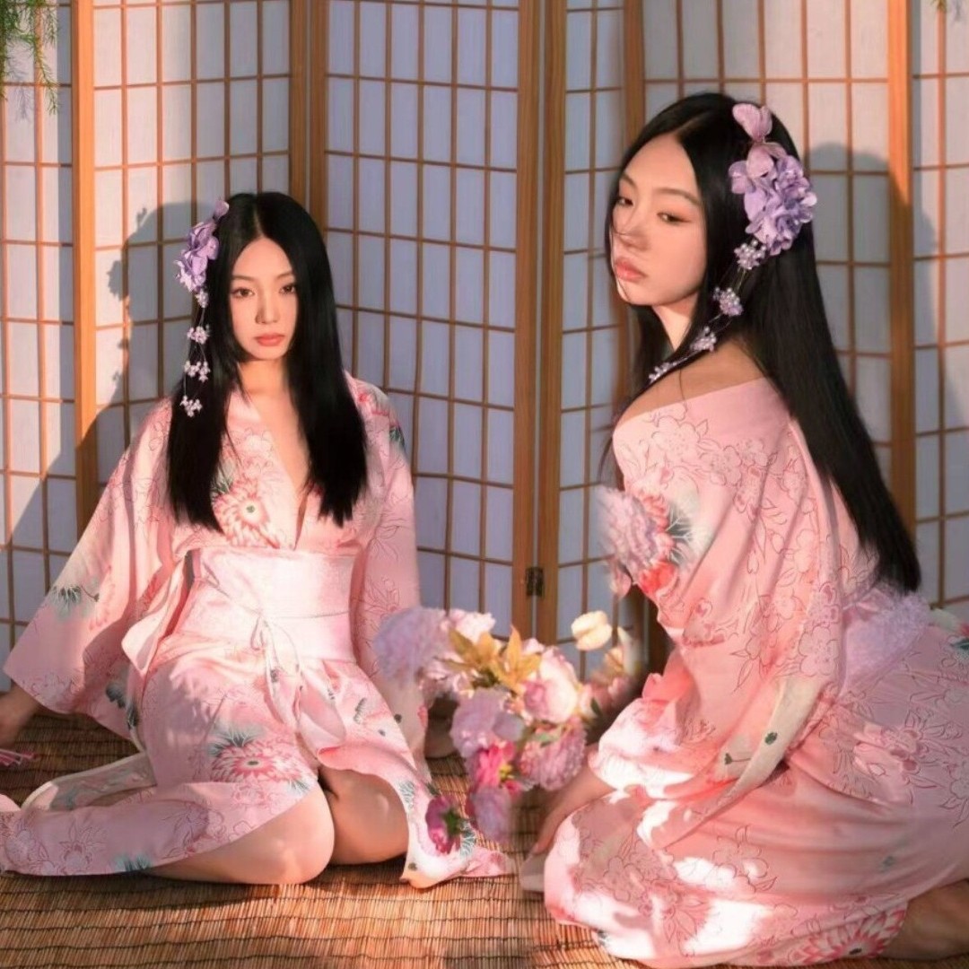 神明少女和服女清新粉色温柔写真