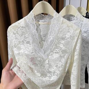 白色V领花边蕾丝打底衫女2025新款透视镂空薄款网纱内搭T恤上衣