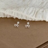 S925银蝴蝶结螺丝耳骨钉设计感精致小巧简约高级养耳洞睡觉不用摘