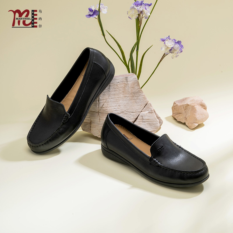 马内尔平底牛皮豆豆鞋